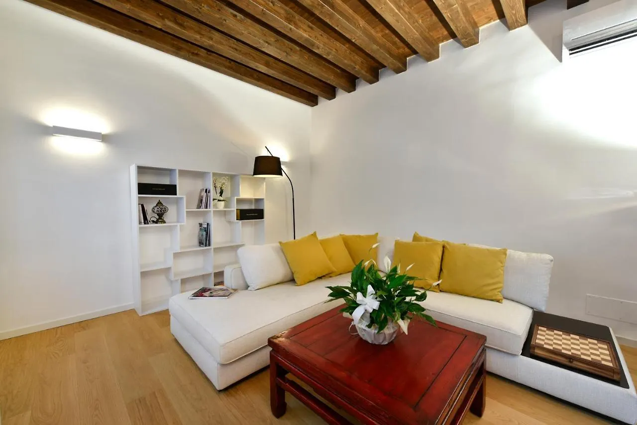 Villa Gallo 1915, Luxurious Villa With Garden And Spa Lido di Venezia