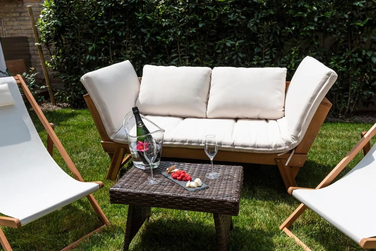 Villa Gallo 1915, Luxurious Villa With Garden And Spa Lido di Venezia Italy